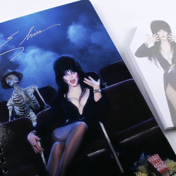 ELVIRA Coffin Shape Cakeworthy Paper Tab Sticky Note Set NEW - Picture 3 of 3